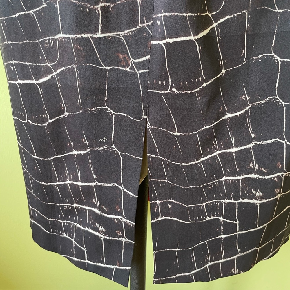 SALE💥VDP Collection Floral Stretchy Dress 6/42 - Picture 6 of 9